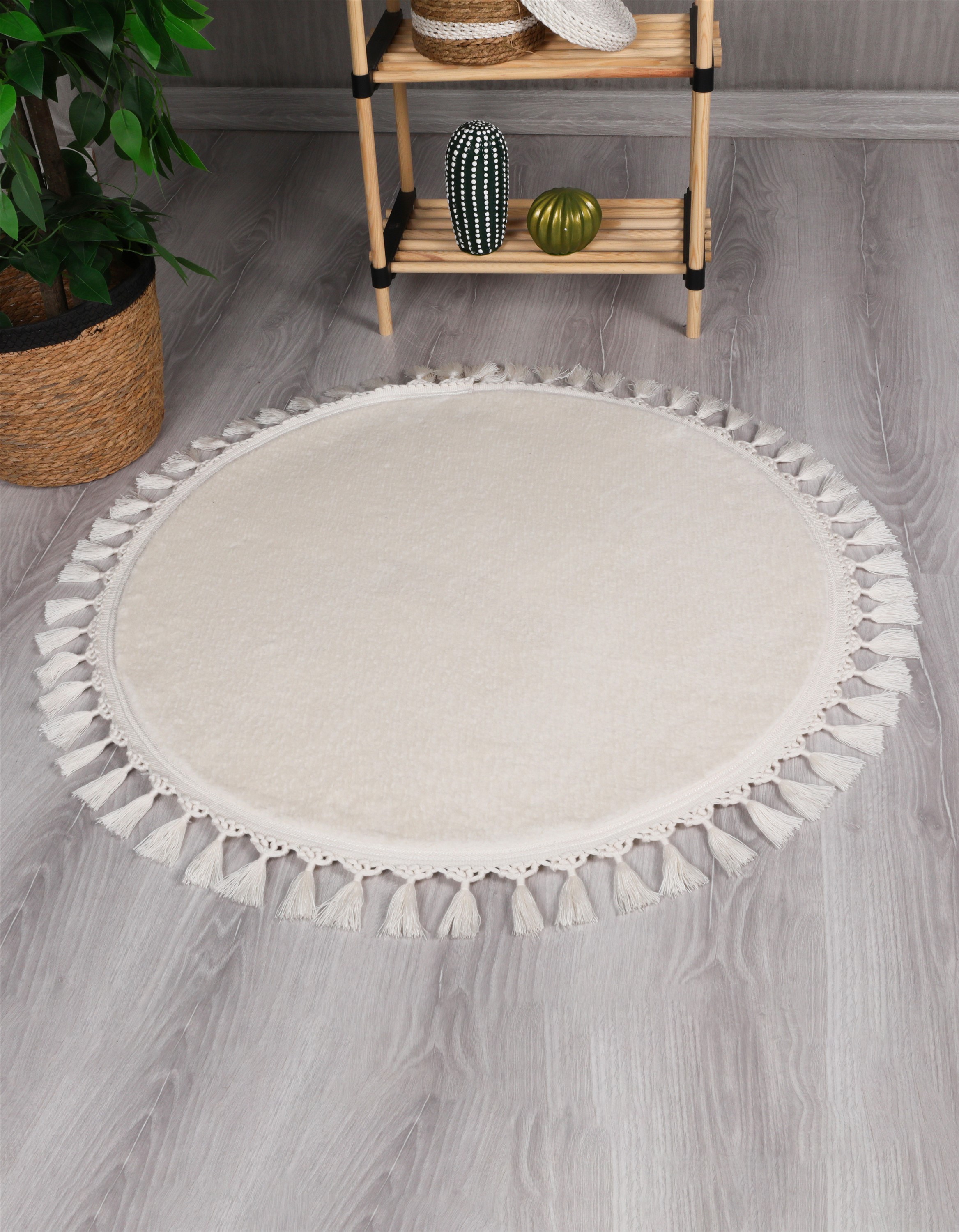 Modern Dekoratif Yuvarlak Puffy Peluş Ponpon Saçaklı Salon Oturma Odası Halısı Krem Modern Dekoratif Yuvarlak Puffy Peluş Ponpon Saçaklı Salon Oturma Odası Halısı Krem